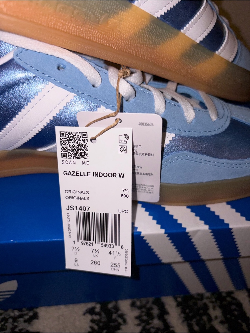 Adidas Gazelle women’s Light Blue and White Sneakers with Gum Sole - Picture 3 of 11